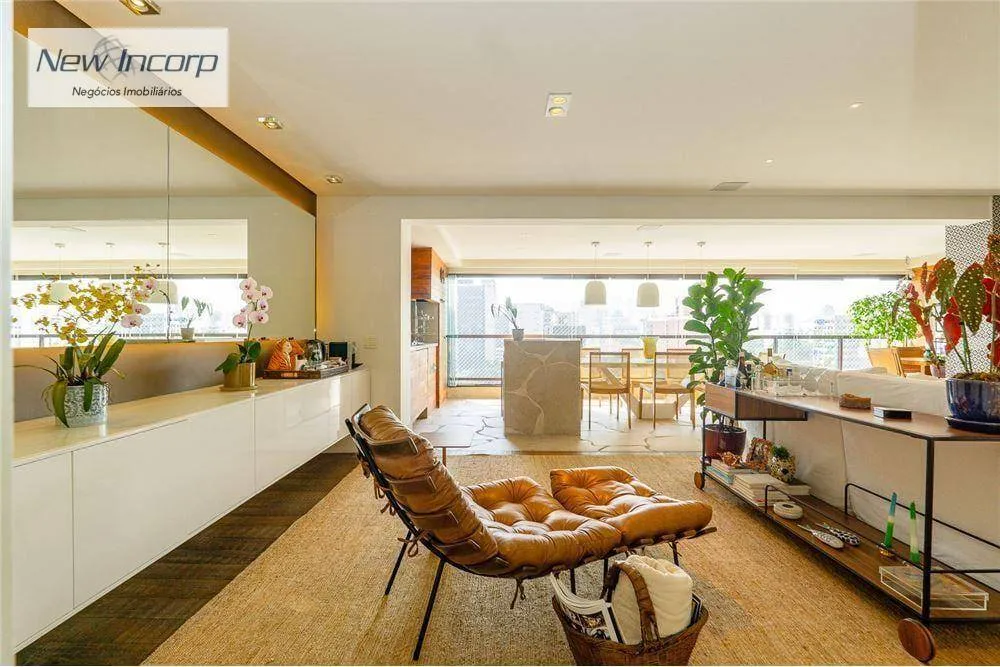 Apartamento, 3 quartos, 209 m² - Foto 1