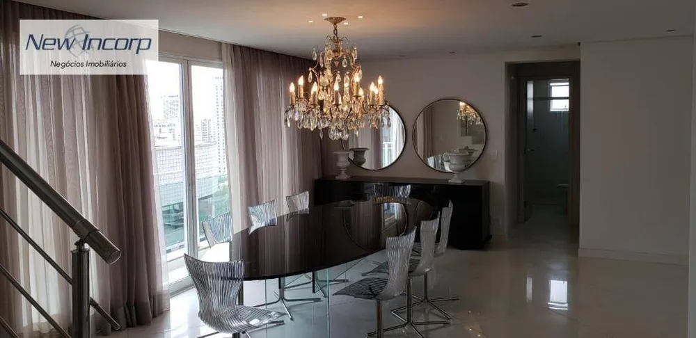 Apartamento, 3 quartos, 220 m² - Foto 1