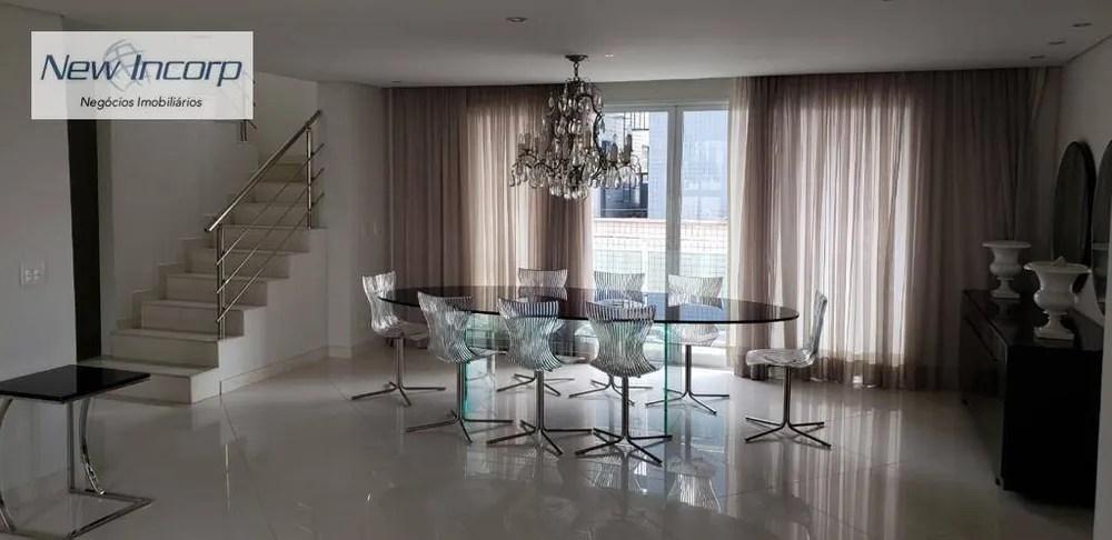 Apartamento, 3 quartos, 220 m² - Foto 2