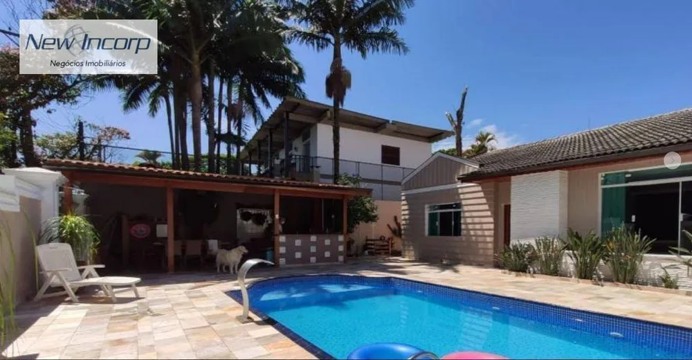 Casa, 3 quartos, 459 m² - Foto 1