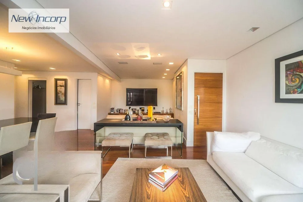 Apartamento, 3 quartos, 131 m² - Foto 1