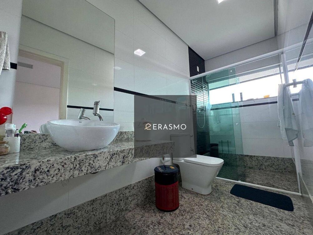 Casa de Condomínio à venda com 4 quartos, 900m² - Foto 25