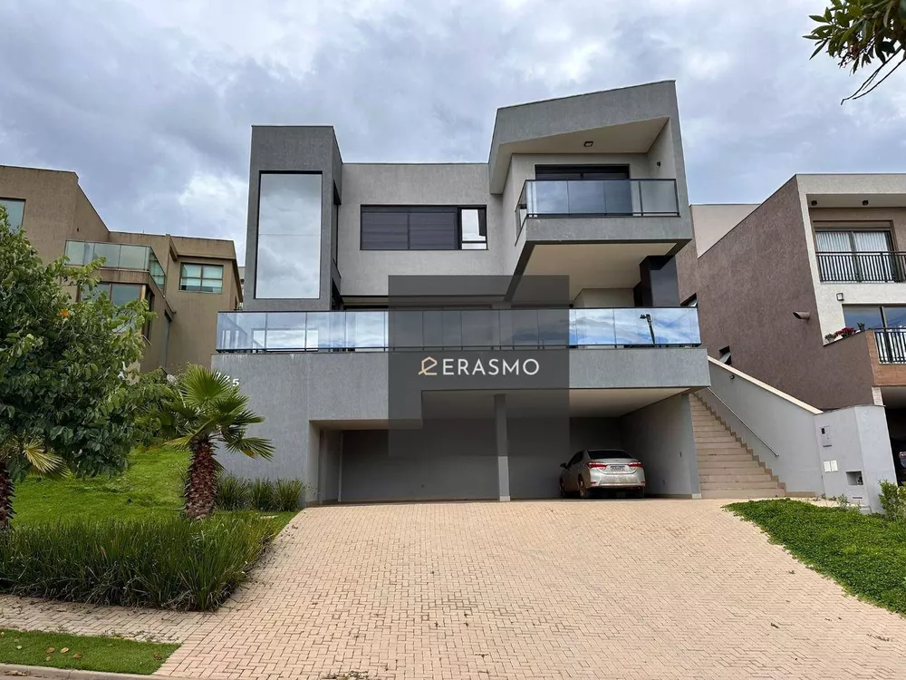 Casa de Condomínio à venda com 4 quartos, 353m² - Foto 2