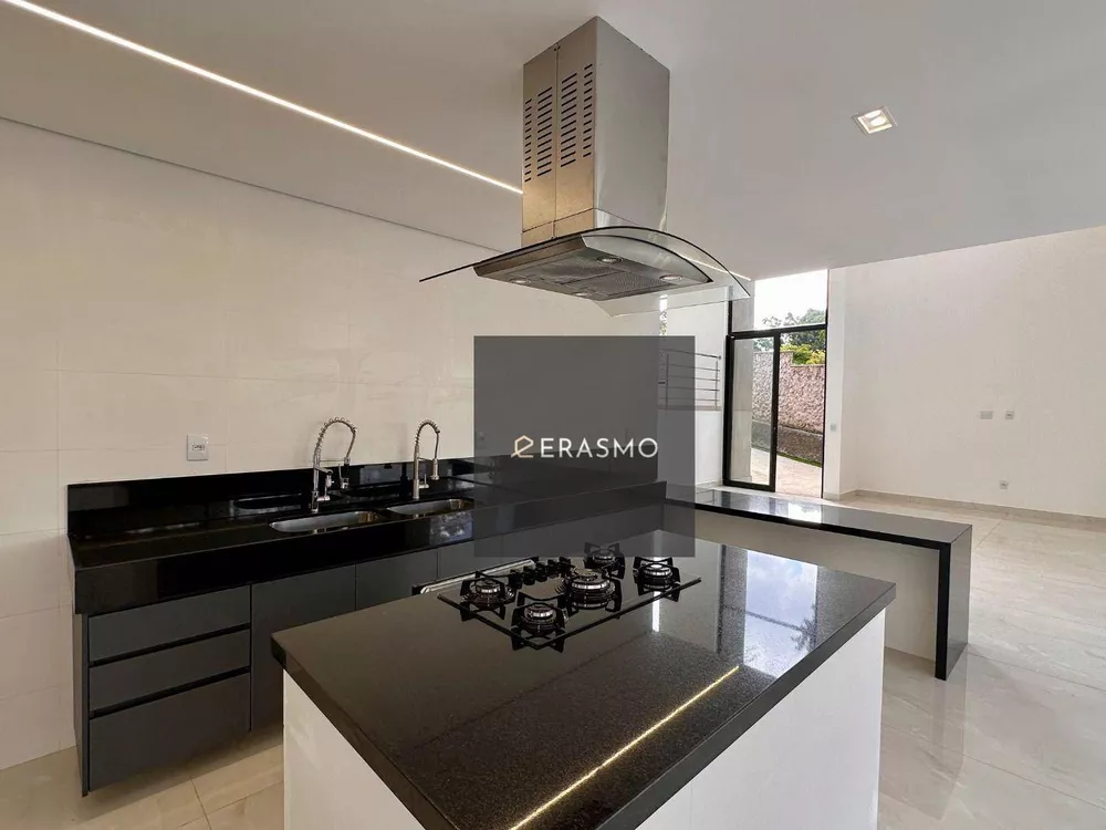 Casa de Condomínio, 4 quartos - Foto 1