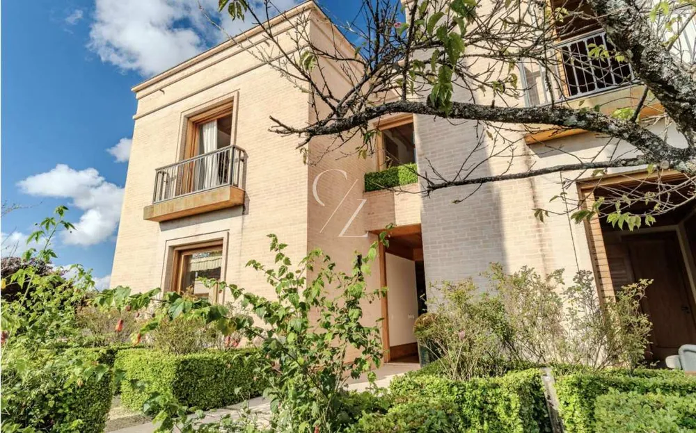 Casa, 6 quartos, 950 m² - Foto 1