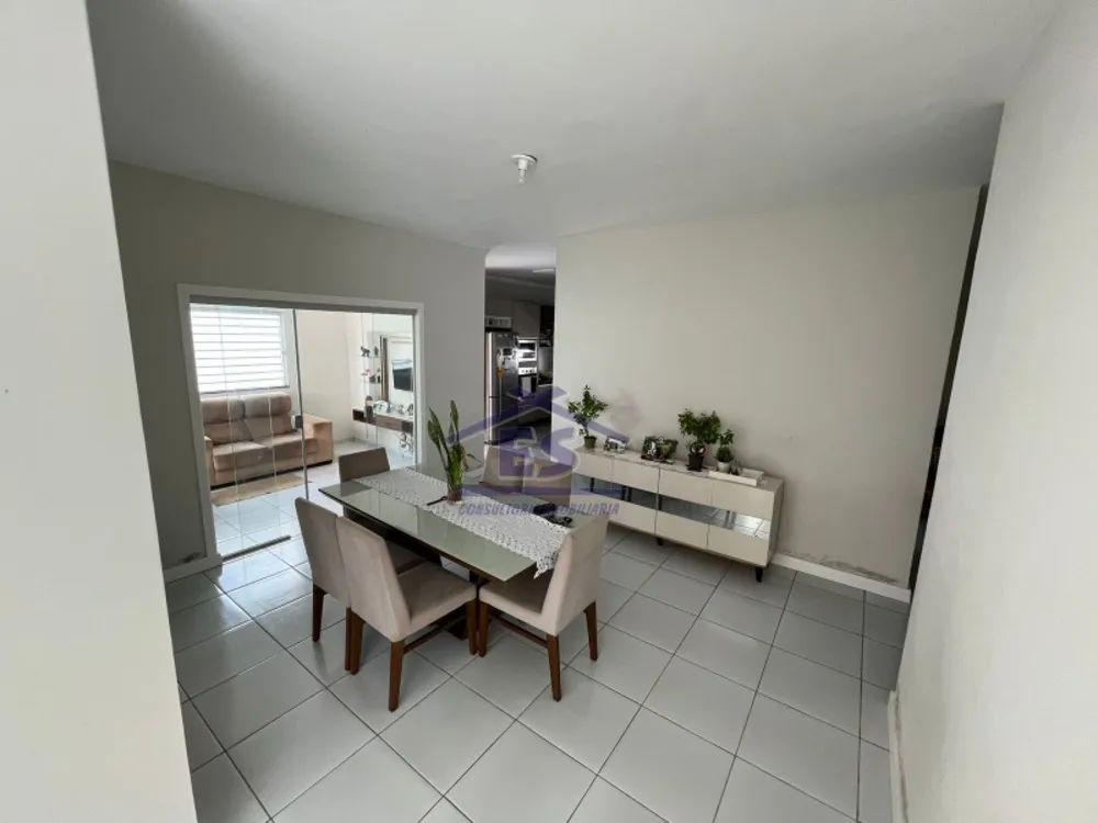Casa, 3 quartos, 184 m² - Foto 3