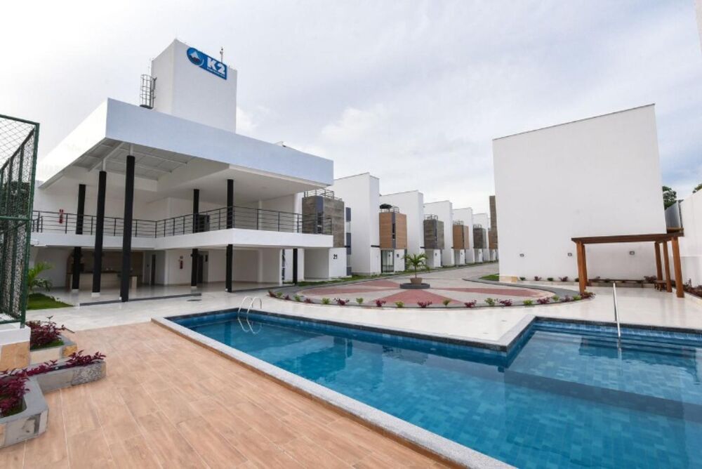 Casa à venda com 4 quartos, 231m² - Foto 3