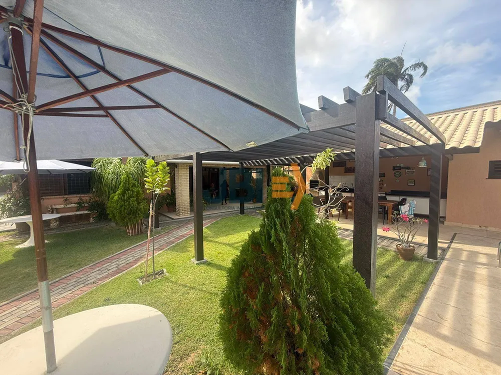 Casa, 4 quartos, 270 m² - Foto 1