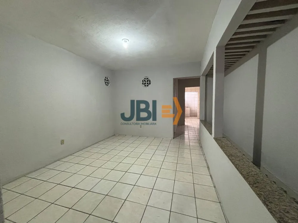 Casa, 6 quartos, 300 m² - Foto 1