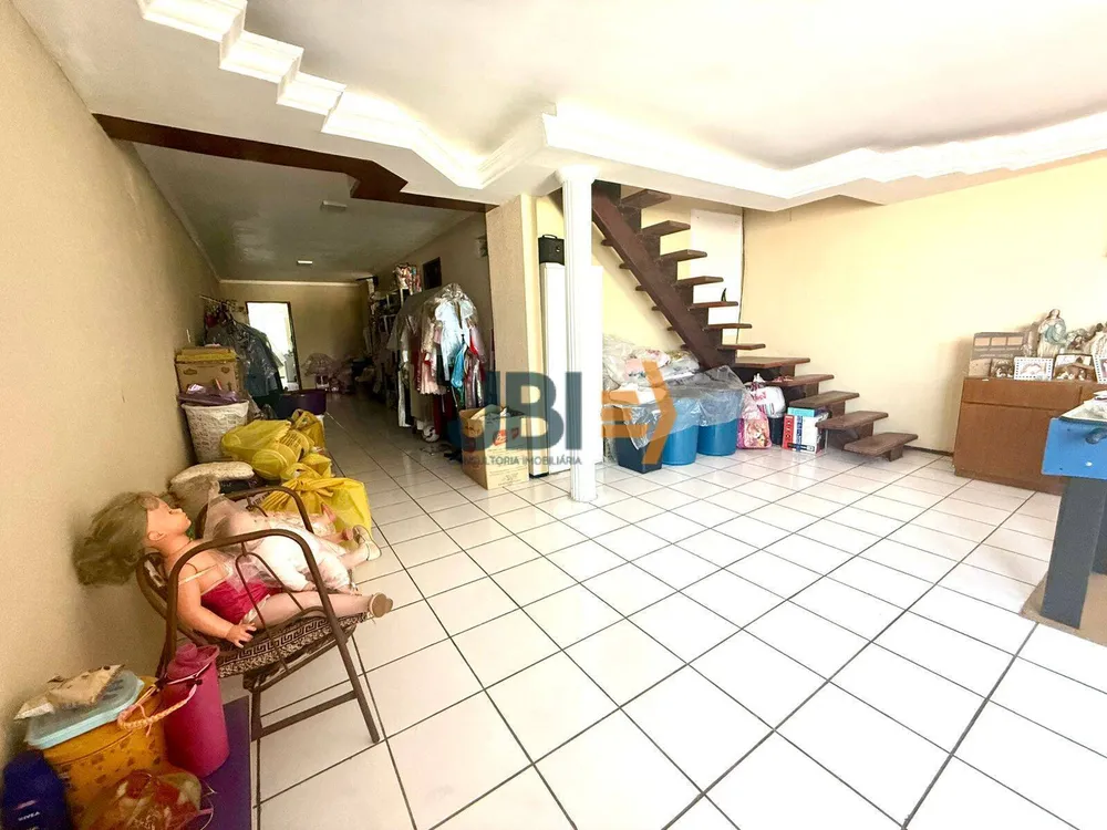 Casa, 5 quartos, 270 m² - Foto 2