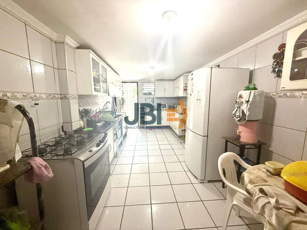 Casa, 5 quartos, 270 m² - Foto 5