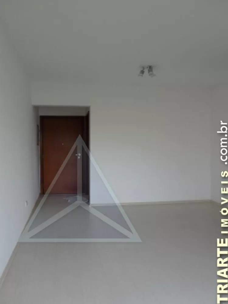 Apartamento à venda com 3 quartos, 75m² - Foto 3