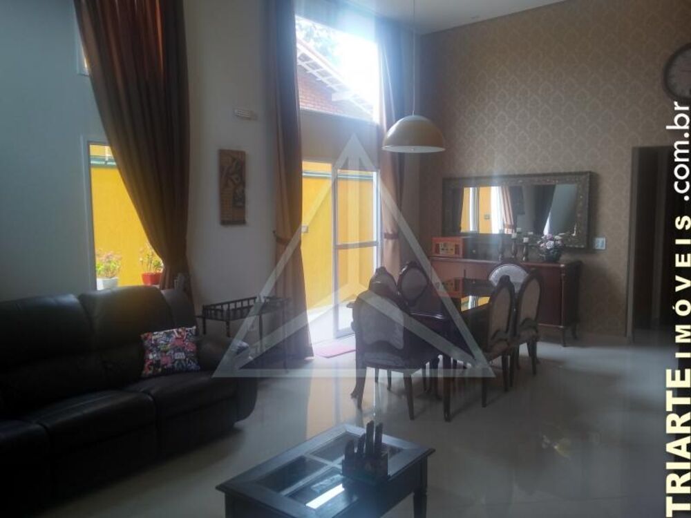 Casa, 3 quartos, 170 m² - Foto 1