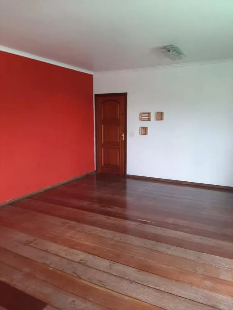 Casa à venda com 2 quartos, 80m² - Foto 4