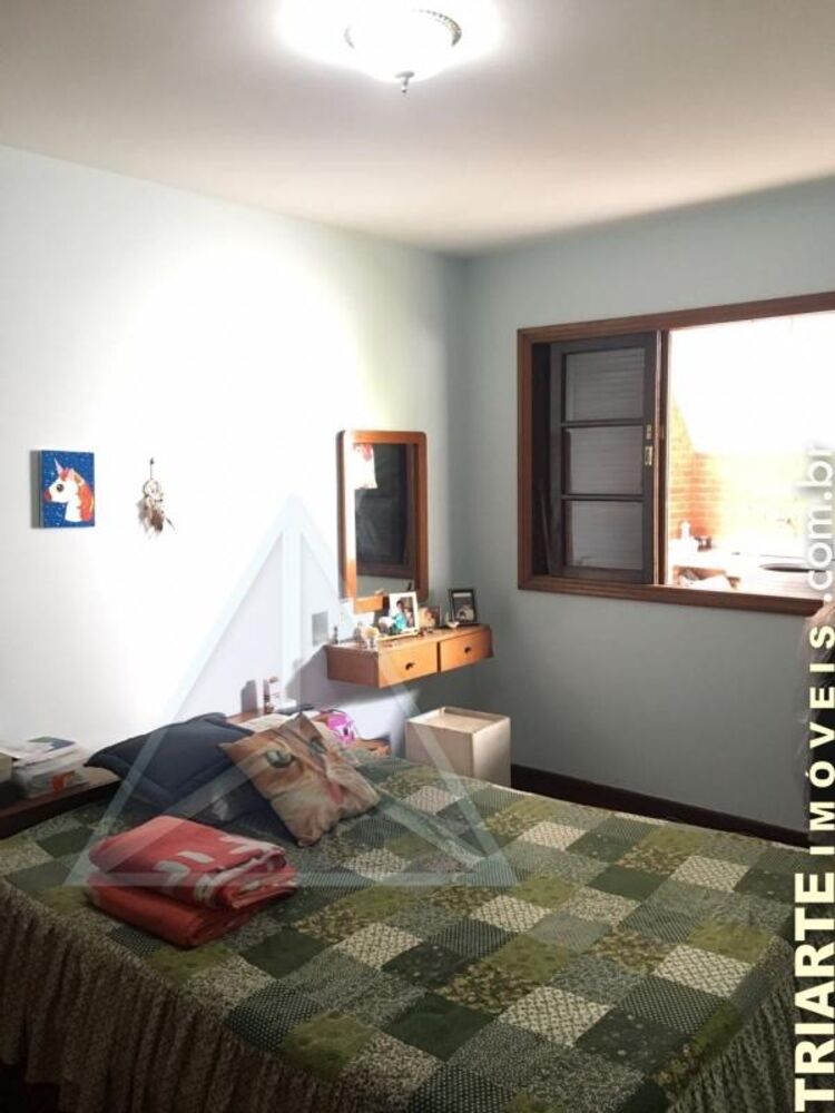 Casa, 4 quartos, 190 m² - Foto 4