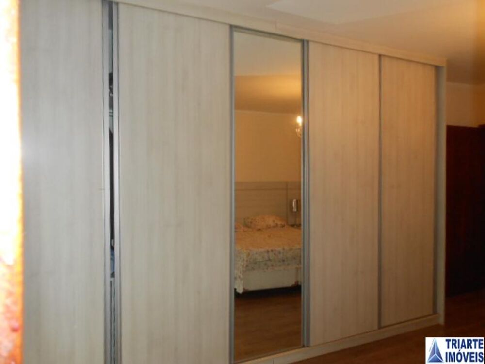 Sobrado, 3 quartos, 215 m² - Foto 1