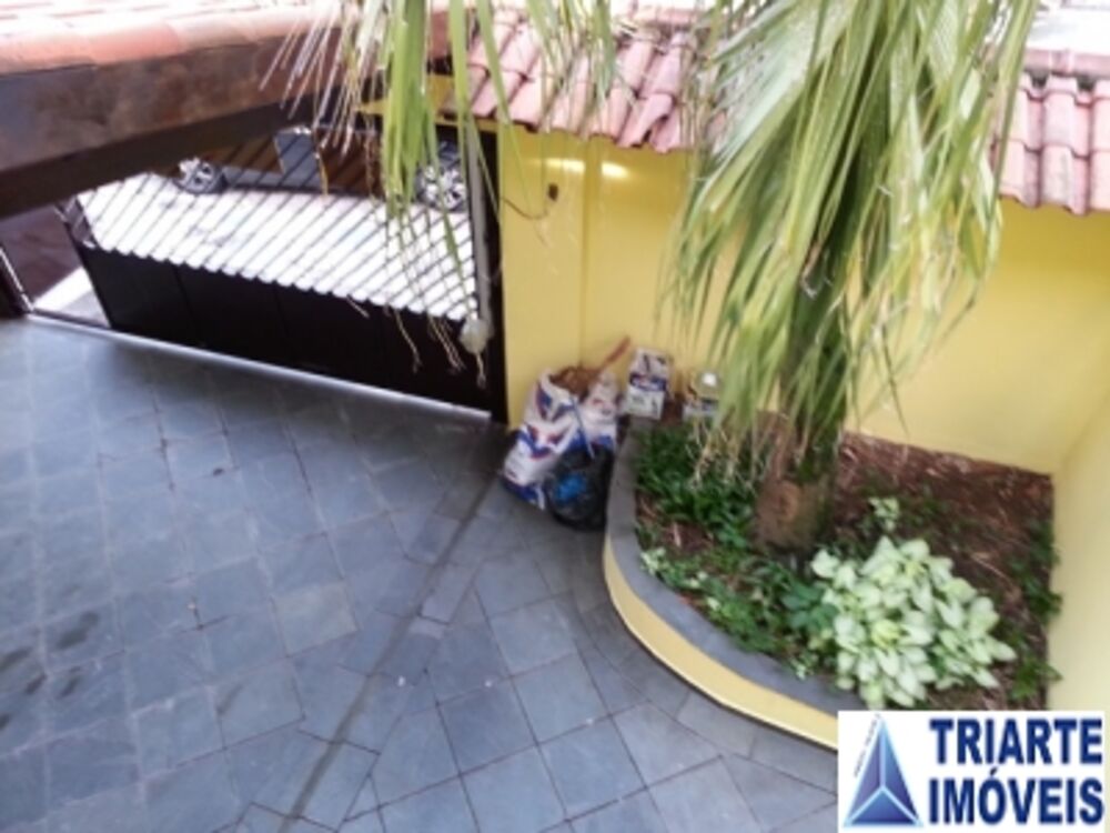 Sobrado para alugar com 3 quartos, 150m² - Foto 1