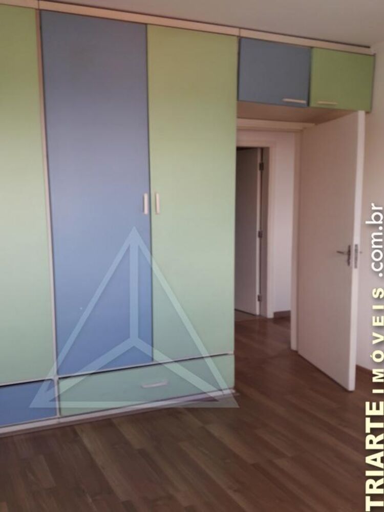Apartamento para alugar com 3 quartos, 79m² - Foto 4