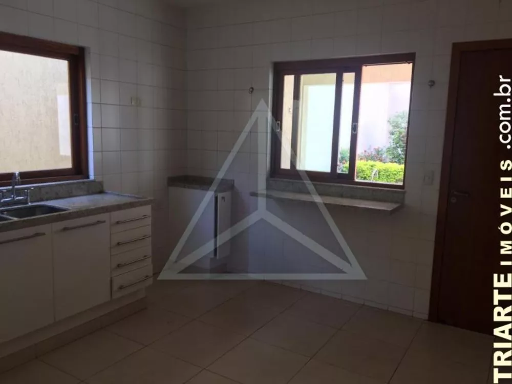 Sobrado à venda com 3 quartos, 470m² - Foto 3