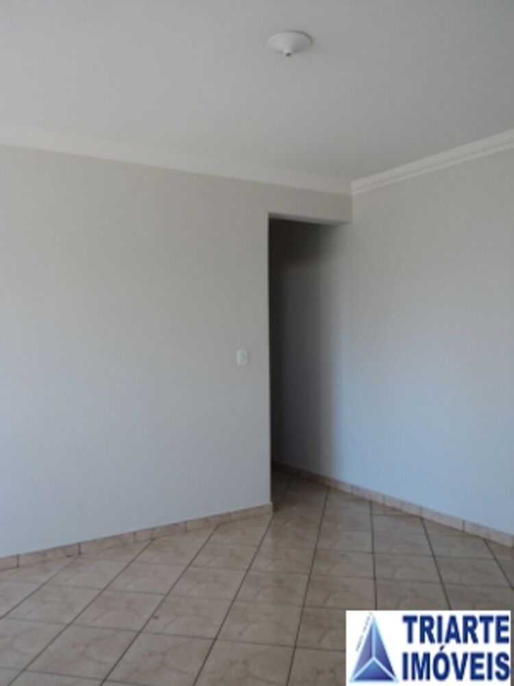 Apartamento para alugar com 3 quartos, 100m² - Foto 3
