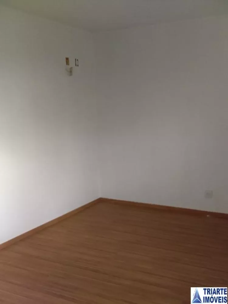 Apartamento para alugar com 3 quartos, 80m² - Foto 4