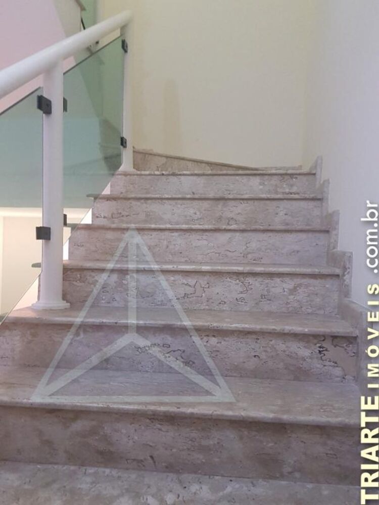 Casa à venda com 3 quartos, 305m² - Foto 3