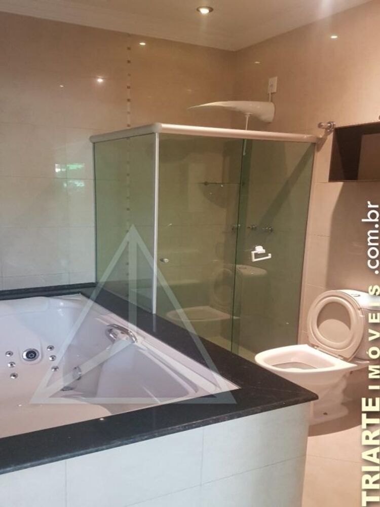 Casa à venda com 3 quartos, 305m² - Foto 4