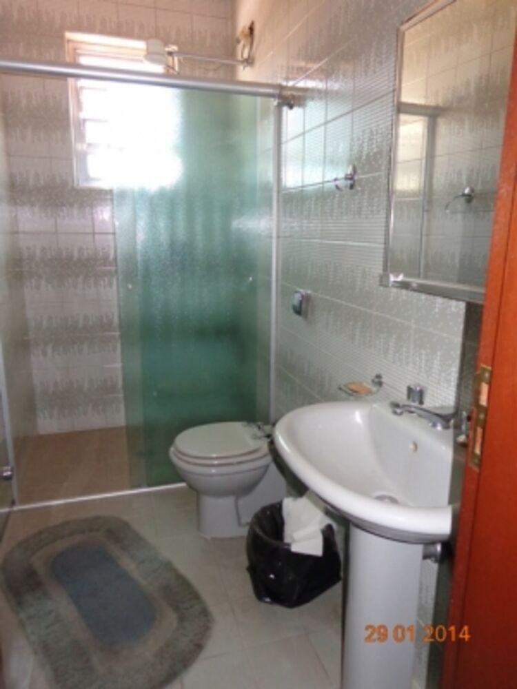 Casa para alugar com 6 quartos, 496m² - Foto 4