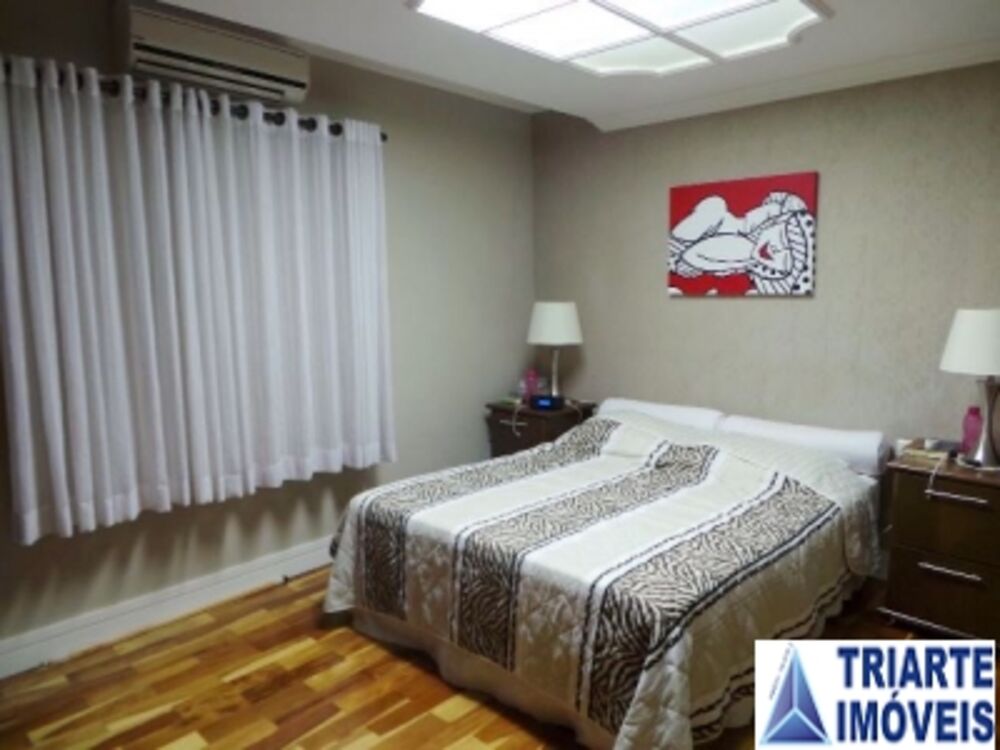 Sobrado, 3 quartos, 220 m² - Foto 1