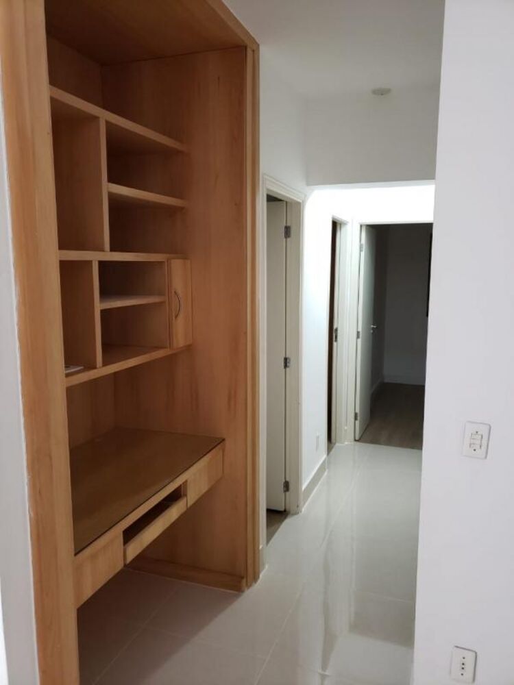 Apartamento à venda com 3 quartos, 68m² - Foto 3