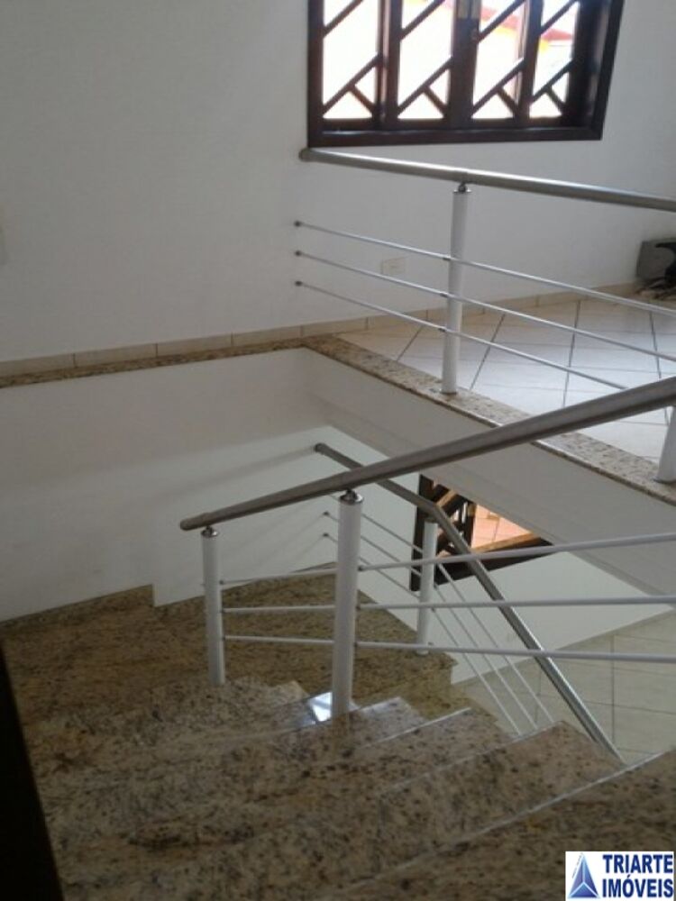 Sobrado, 3 quartos, 207 m² - Foto 1