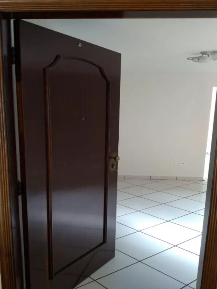 Sobrado à venda com 3 quartos, 280m² - Foto 1