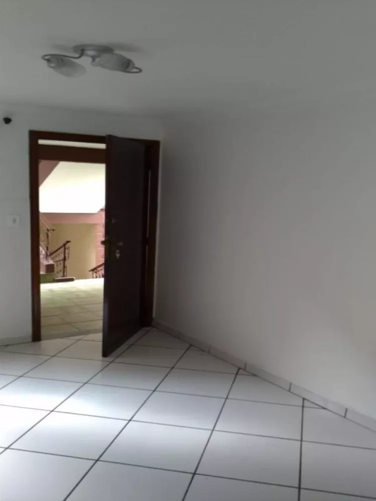 Sobrado à venda com 3 quartos, 280m² - Foto 2