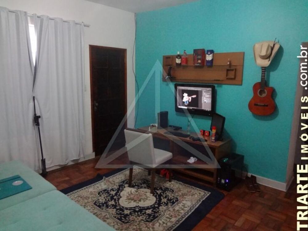 Terreno à venda com 3 quartos, 500m² - Foto 1