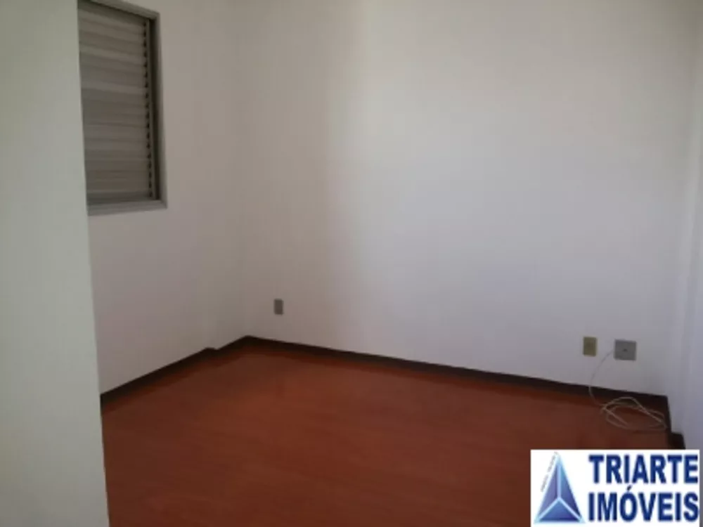 Apartamento para alugar com 2 quartos, 72m² - Foto 4