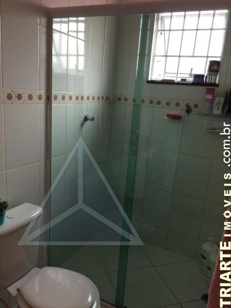 Sobrado, 3 quartos, 219 m² - Foto 2