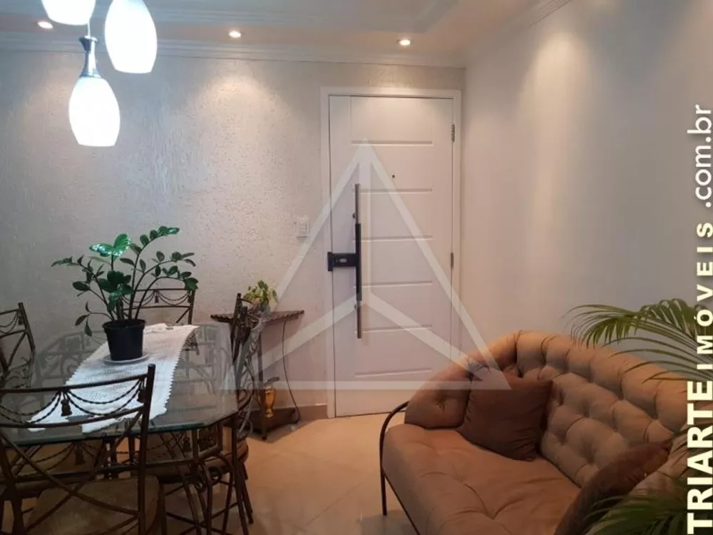 Apartamento à venda com 3 quartos, 74m² - Foto 2