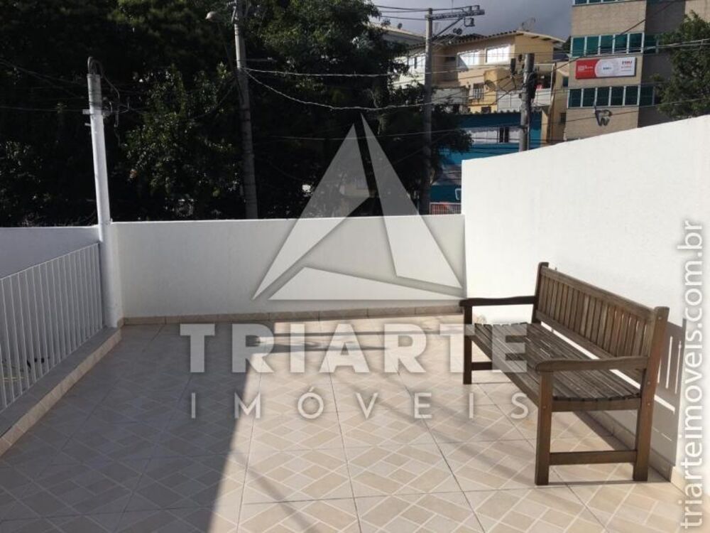 Casa à venda com 2 quartos, 63m² - Foto 5
