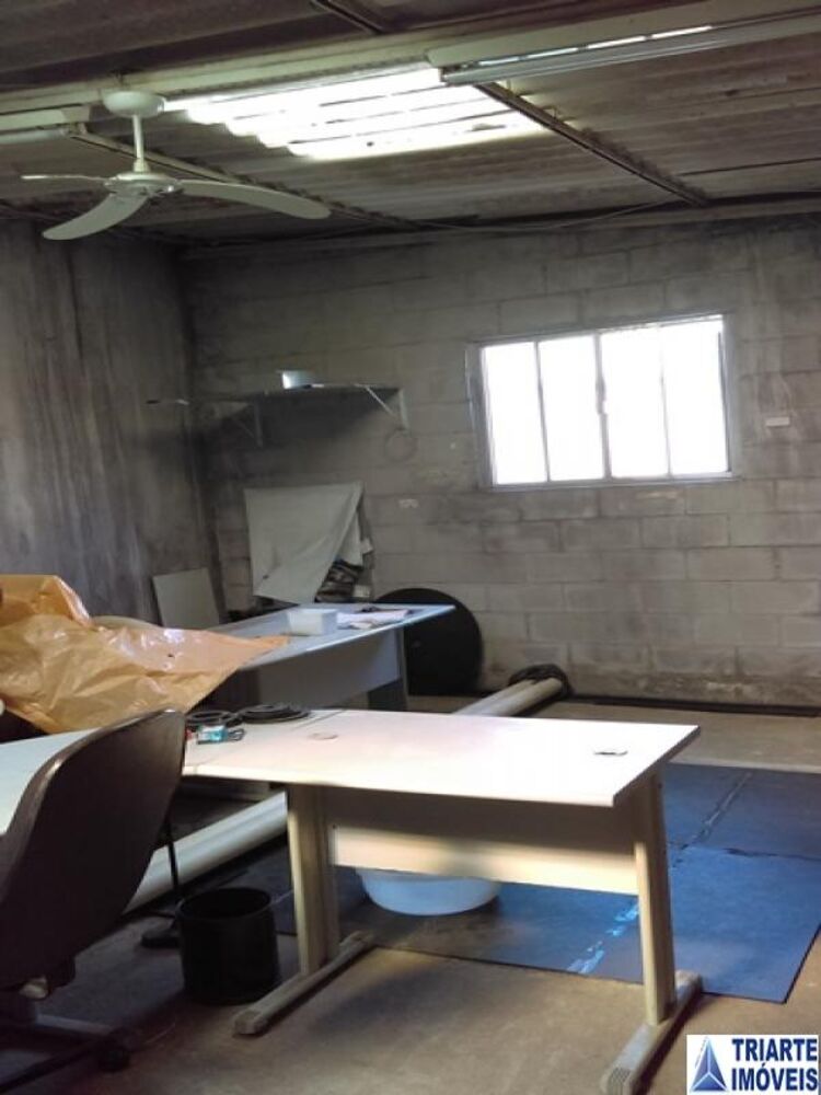Casa para alugar com 2 quartos, 117m² - Foto 3