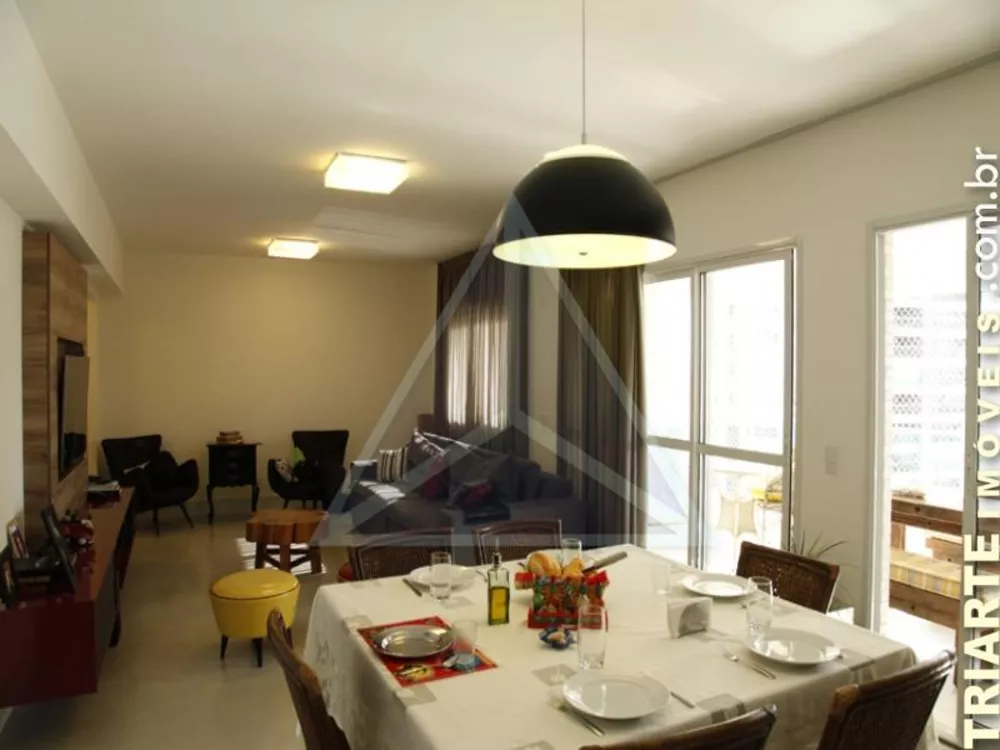 Apartamento à venda com 4 quartos, 194m² - Foto 3