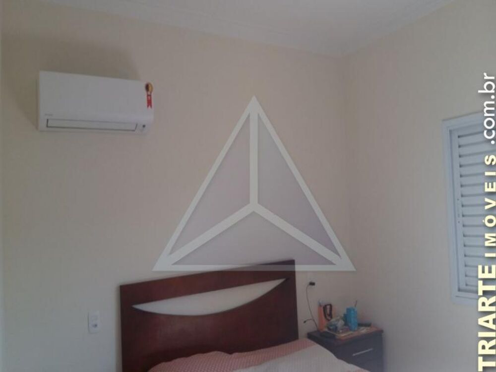Sobrado, 3 quartos, 215 m² - Foto 1