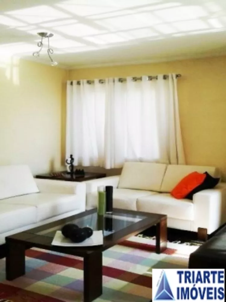 Apartamento à venda com 3 quartos, 144m² - Foto 2