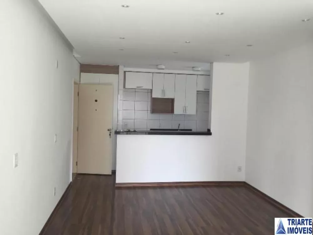 Apartamento à venda com 3 quartos, 74m² - Foto 2