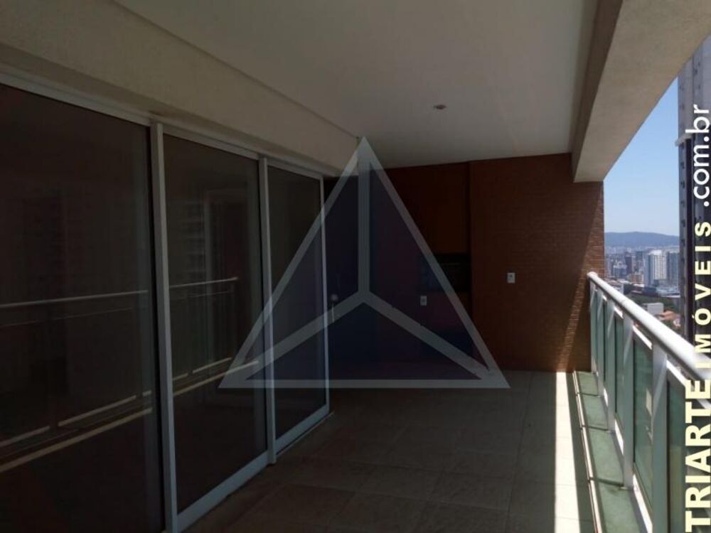 Apartamento à venda com 4 quartos, 194m² - Foto 1