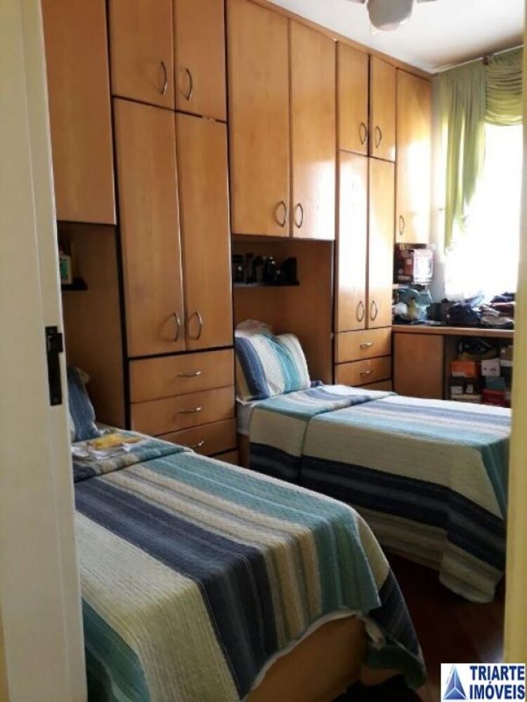 Apartamento à venda com 2 quartos, 62m² - Foto 4