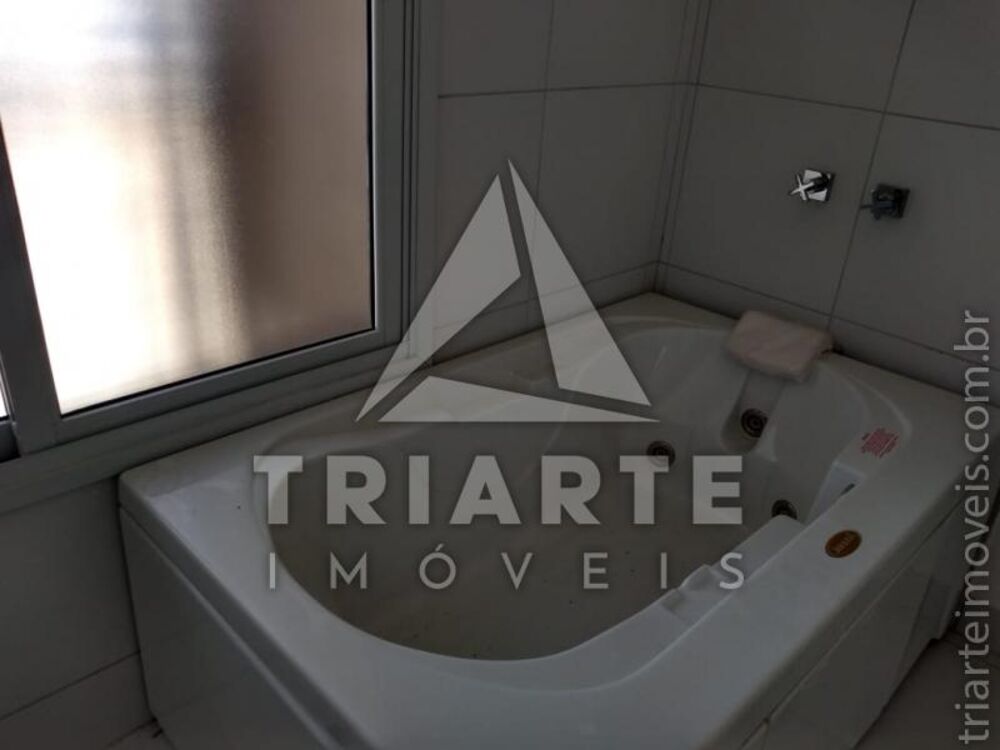 Apartamento à venda com 3 quartos, 227m² - Foto 9