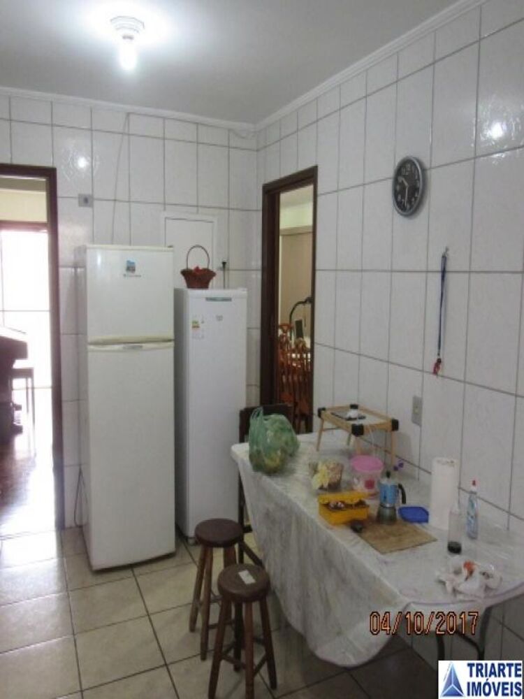 Casa, 4 quartos, 216 m² - Foto 2