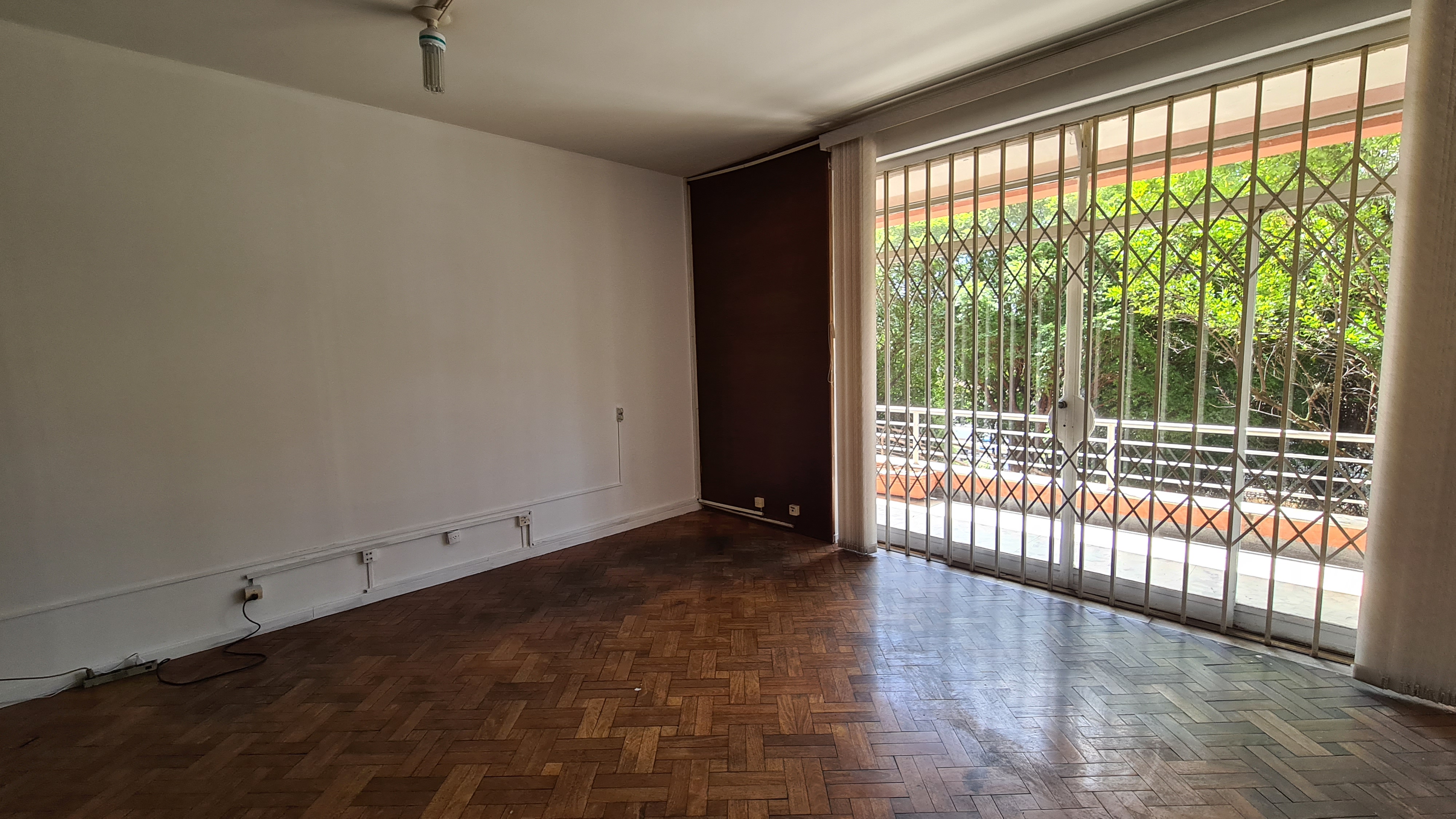 Casa para alugar com 2 quartos, 60m² - Foto 9