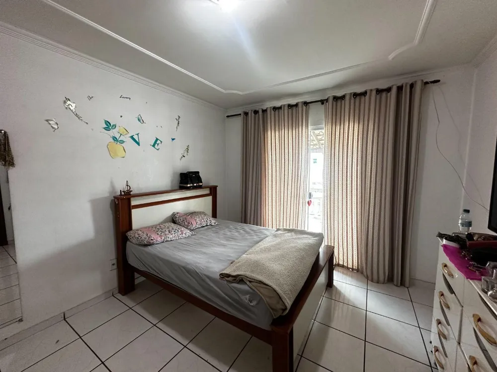 Casa, 3 quartos, 250 m² - Foto 6
