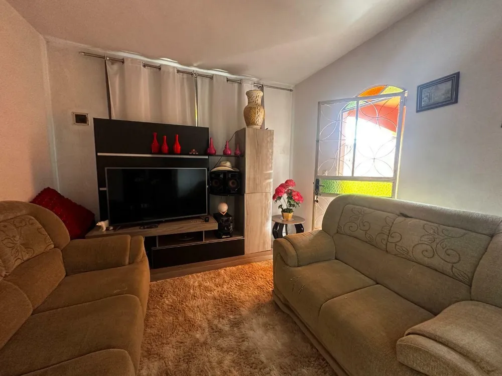 Casa, 3 quartos, 250 m² - Foto 2